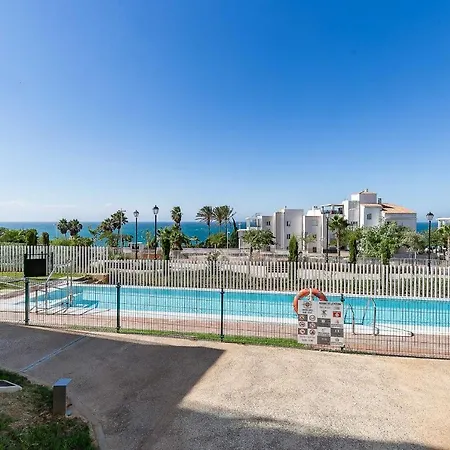 71-beachfront, Brand New Luxury Penthouse Apartment *