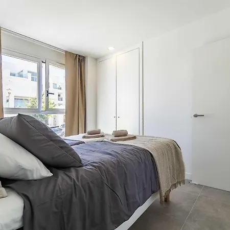 71-beachfront, Brand New Luxury Penthouse