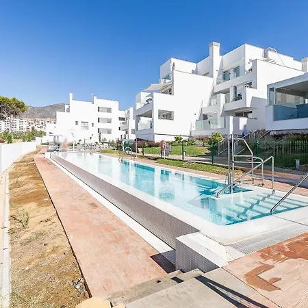 Apartment 71-beachfront, Brand New Luxury Penthouse *